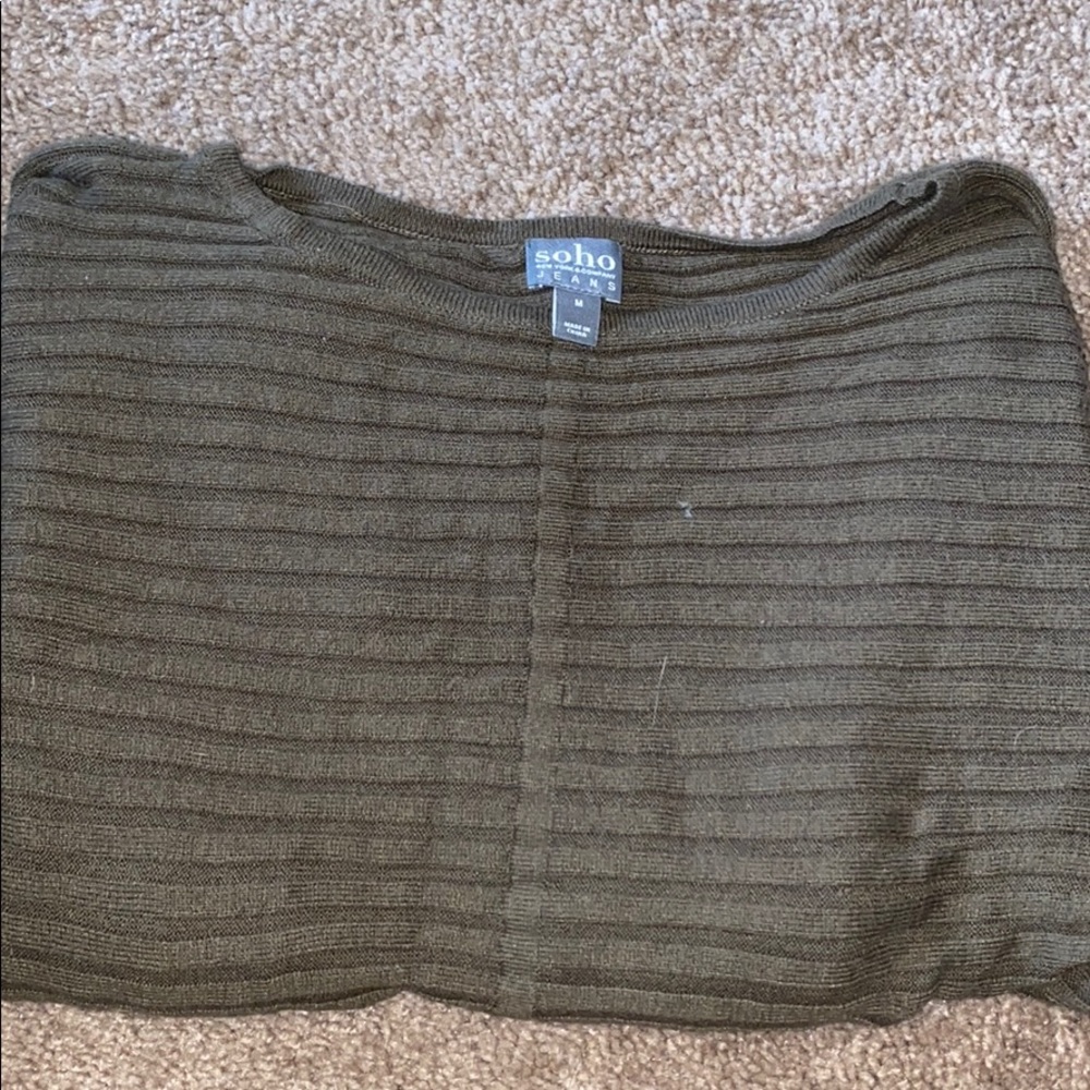 Green long sleeved shirt